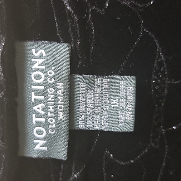 Notations black velour long sleeve with glitter rose design 1x - Picture 4 of 4
